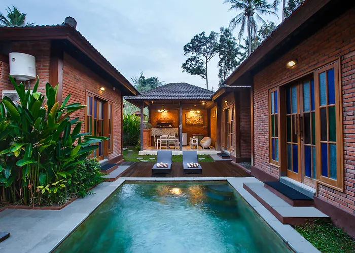 Ubud Raya Villa